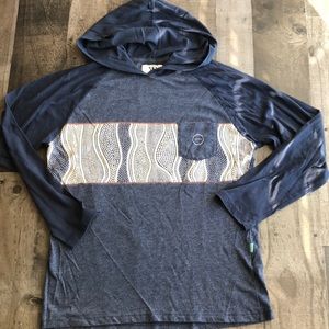 Vissla hooded long sleeve tee